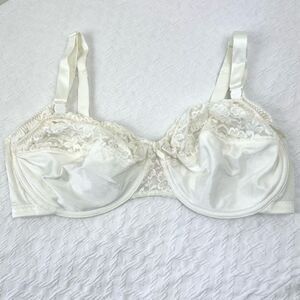 BUY 1 GET 1 FREE nursing bra cream white love pats for mothers to be size 40d st